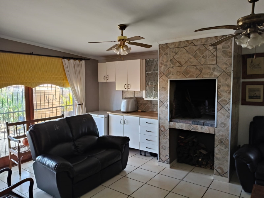 4 Bedroom Property for Sale in Aston Bay Eastern Cape